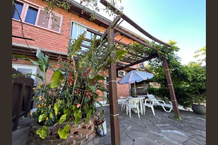 Casa para alugar com 218m², 3 quartos e 2 vagas Casa para alugar com 218m², 3 quartos e 2 vagasFachada