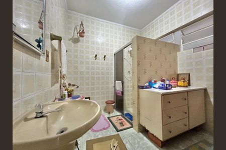 Casa para alugar com 218m², 3 quartos e 2 vagas Casa para alugar com 218m², 3 quartos e 2 vagasBanheiro