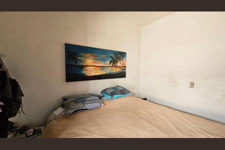 Casa à venda com 100m², 2 quartos e 8 vagas