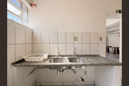 Apartamento à venda com 83m², 3 quartos e sem vagaÁrea comum - Salão de festas