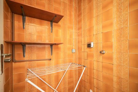 Apartamento à venda com 83m², 3 quartos e sem vagaDispensa 