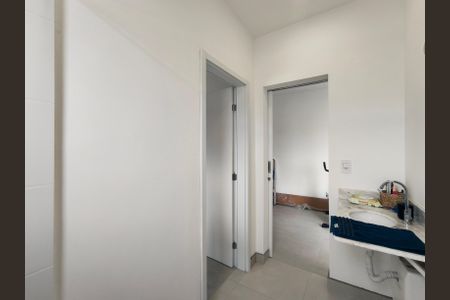 Casa de condomínio à venda com 128m², 3 quartos e 2 vagasBanheiro 2