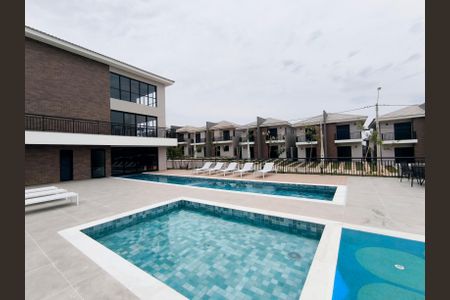 Casa de condomínio à venda com 128m², 3 quartos e 2 vagasÁrea comum - Piscina