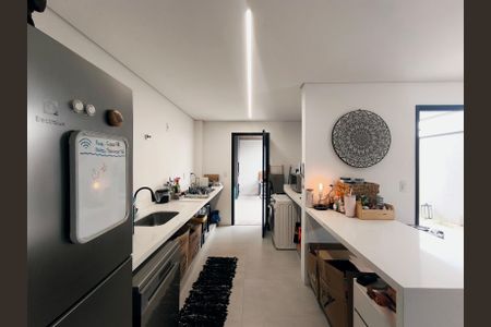 Casa de condomínio à venda com 128m², 3 quartos e 2 vagasCozinha e Área de Serviço