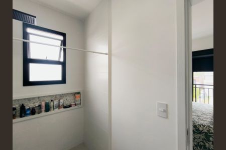 Casa de condomínio à venda com 128m², 3 quartos e 2 vagasBanheiro da Suíte