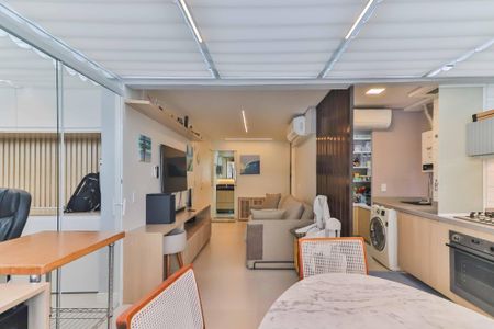 Apartamento à venda com 74m², 2 quartos e 1 vagaSala de Jantar