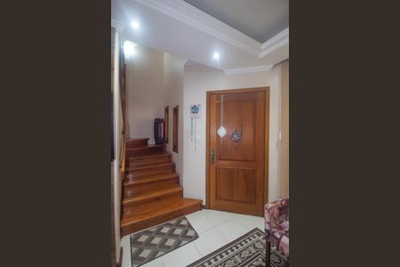 Casa à venda com 135m², 3 quartos e 2 vagas Casa à venda com 135m², 3 quartos e 2 vagasSala