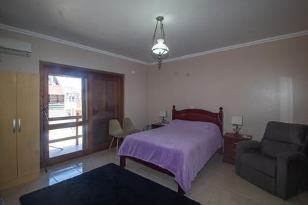 Casa à venda com 135m², 3 quartos e 2 vagas Casa à venda com 135m², 3 quartos e 2 vagasSuite