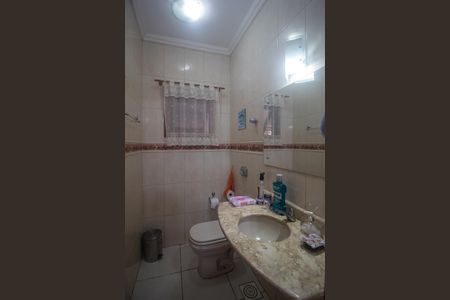 Casa à venda com 135m², 3 quartos e 2 vagas Casa à venda com 135m², 3 quartos e 2 vagasBanheiro