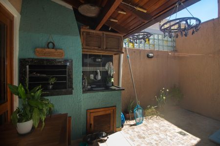 Casa à venda com 135m², 3 quartos e 2 vagas Casa à venda com 135m², 3 quartos e 2 vagasChurrasqueira