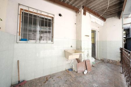 Casa para alugar com 38m², 1 quarto e sem vagaÁrea de Serviço