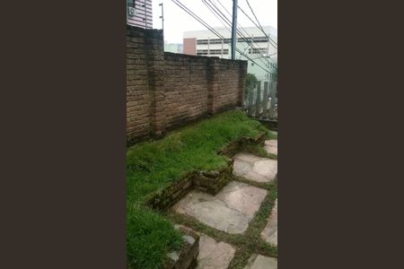 Casa à venda com 330m², 3 quartos e 3 vagas Casa à venda com 330m², 3 quartos e 3 vagasJardim