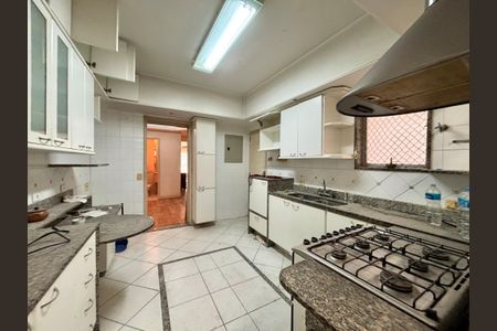 Apartamento à venda com 170m², 3 quartos e 1 vaga Apartamento à venda com 170m², 3 quartos e 1 vagaCozinha