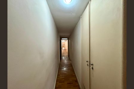 Apartamento à venda com 170m², 3 quartos e 1 vaga Apartamento à venda com 170m², 3 quartos e 1 vagaCorredor