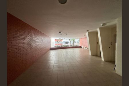 Apartamento à venda com 170m², 3 quartos e 1 vaga Apartamento à venda com 170m², 3 quartos e 1 vagaÁrea comum