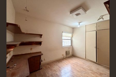 Apartamento à venda com 170m², 3 quartos e 1 vaga Apartamento à venda com 170m², 3 quartos e 1 vagaQuarto