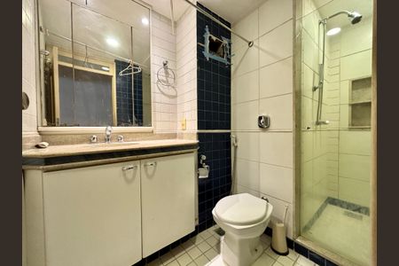Apartamento à venda com 170m², 3 quartos e 1 vaga Apartamento à venda com 170m², 3 quartos e 1 vagaSuíte 1 - banheiro 1