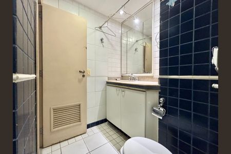 Apartamento à venda com 170m², 3 quartos e 1 vaga Apartamento à venda com 170m², 3 quartos e 1 vagaSuíte 1 - banheiro 1