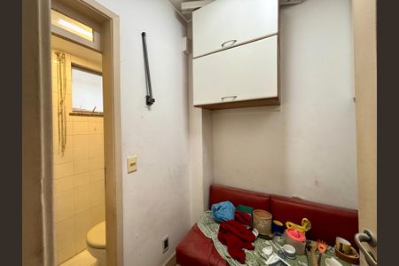Apartamento à venda com 170m², 3 quartos e 1 vaga Apartamento à venda com 170m², 3 quartos e 1 vagaÁrea de serviço - suíte