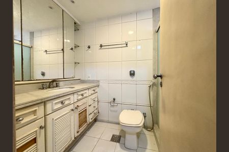 Apartamento à venda com 170m², 3 quartos e 1 vaga Apartamento à venda com 170m², 3 quartos e 1 vagaSuíte 2 - banheiro 2