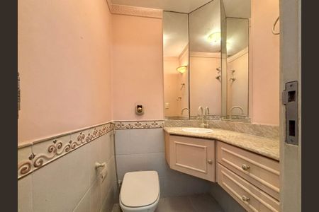 Apartamento à venda com 170m², 3 quartos e 1 vaga Apartamento à venda com 170m², 3 quartos e 1 vagaLavabo