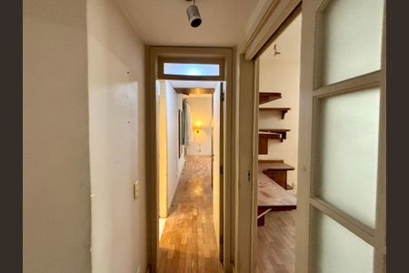 Apartamento à venda com 170m², 3 quartos e 1 vaga Apartamento à venda com 170m², 3 quartos e 1 vagaCorredor