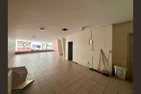 Apartamento à venda com 170m², 3 quartos e 1 vaga Apartamento à venda com 170m², 3 quartos e 1 vagaÁrea comum