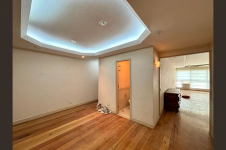 Apartamento à venda com 170m², 3 quartos e 1 vaga Apartamento à venda com 170m², 3 quartos e 1 vagaSala de jantar