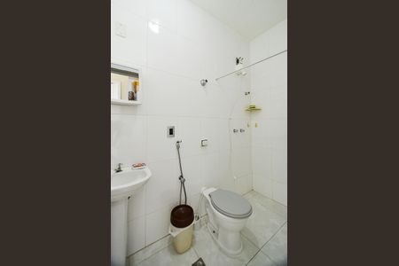 Casa à venda com 223m², 3 quartos e 2 vagasBanheiro de serviço