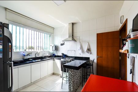 Casa à venda com 223m², 3 quartos e 2 vagasCozinha