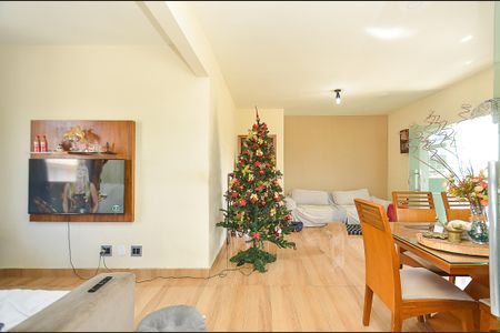 Casa à venda com 223m², 3 quartos e 2 vagasSala Ambientes