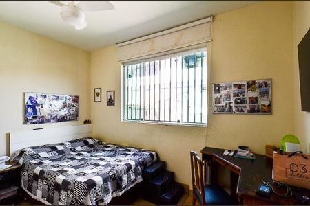 Casa à venda com 223m², 3 quartos e 2 vagasQuarto 1