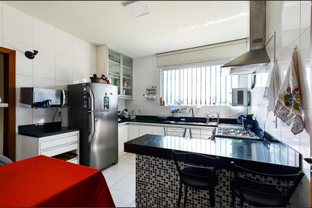 Casa à venda com 223m², 3 quartos e 2 vagasCozinha