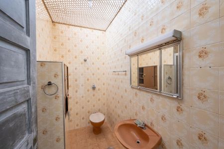 Casa à venda com 152m², 2 quartos e 2 vagasBanheiro Social