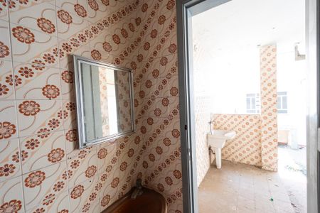 Casa à venda com 152m², 2 quartos e 2 vagasBanheiro de Serviço