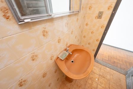 Casa à venda com 152m², 2 quartos e 2 vagasBanheiro Social