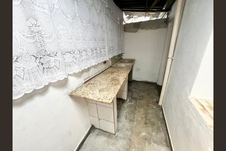 Casa de condomínio para alugar com 60m², 1 quarto e sem vagaLavanderia