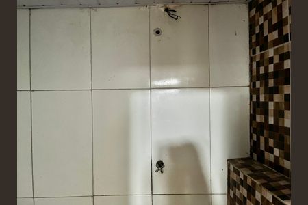 Casa de condomínio para alugar com 60m², 1 quarto e sem vagaBanheiro