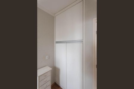 Casa de condomínio à venda com 80m², 2 quartos e 2 vagas Casa de condomínio à venda com 80m², 2 quartos e 2 vagasCorredor -Armário