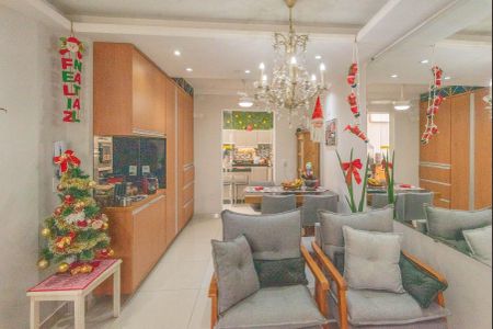 Sala de casa de condomínio à venda com 2 quartos, 80m² em Jardim Ipiranga, Campinas