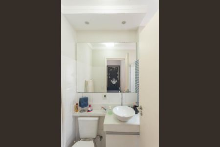 Casa de condomínio à venda com 80m², 2 quartos e 2 vagas Casa de condomínio à venda com 80m², 2 quartos e 2 vagasBanheiro da Suíte 2