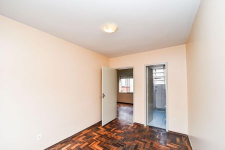 Quarto de apartamento para alugar com 1 quarto, 38m² em Jardim Itu, Porto Alegre