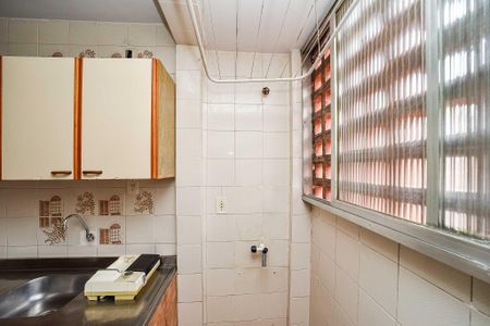 Apartamento à venda com 38m², 1 quarto e sem vaga Apartamento à venda com 38m², 1 quarto e sem vagaCozinha e Área de Serviço