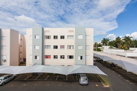 Vista da Sala de apartamento para alugar com 2 quartos, 48m² em Jardim Holanda, Uberlândia