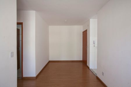 Sala de apartamento para alugar com 2 quartos, 48m² em Jardim Holanda, Uberlândia
