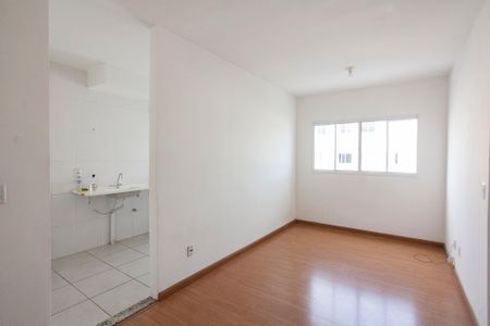 Sala de apartamento para alugar com 2 quartos, 48m² em Jardim Holanda, Uberlândia