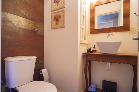 Casa para alugar com 340m², 3 quartos e 1 vagaLavabo