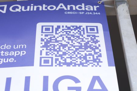 Casa para alugar com 60m², 1 quarto e sem vagaPlaca instalada no portão do imóvel - Código da placa FPOT-875