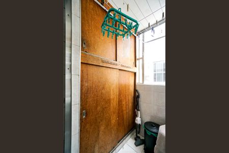 Apartamento para alugar com 67m², 2 quartos e 1 vagaÁrea de serviço