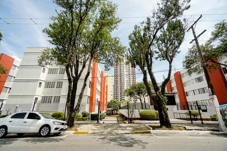 Apartamento para alugar com 67m², 2 quartos e 1 vagaFachada